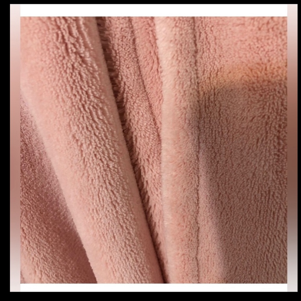 Bundle Nice Plaid Button Up, Soft Brookstone Robe - image 6